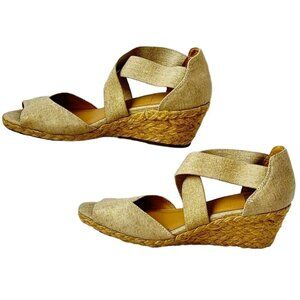 White Mountain Hudlin Strappy Elastic Wedge Sandal Metallic Gold Linen Size 9,.5